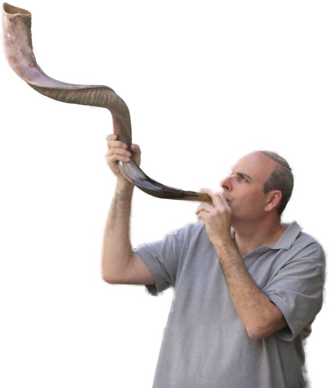 Eli Ribak sounding a long Yemenite shofar